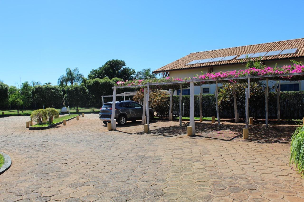 Grandes Lagos Park Hotel Jales Exterior photo